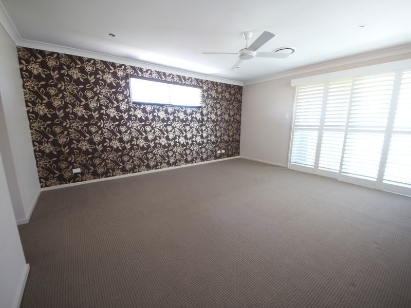 38 Forrestal Circuit, North Lakes QLD 4509