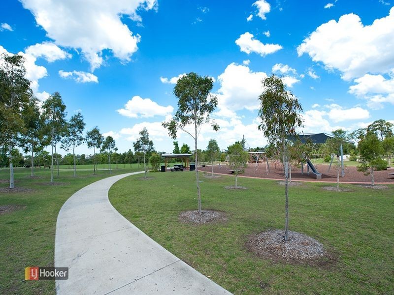 76 Sears Parade, North Lakes QLD 4509