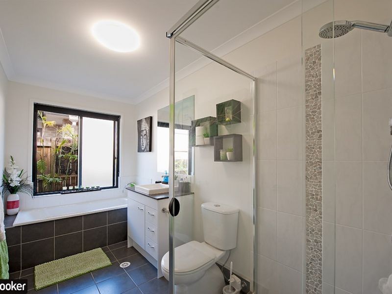 20 Nullarbor Cct, North Lakes QLD 4509