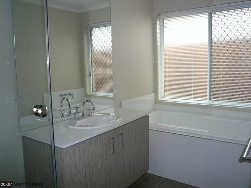 North Lakes QLD 4509