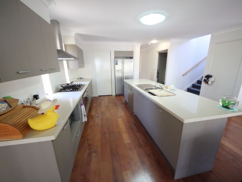 31 Captain Cook Parade, Deception Bay QLD 4508