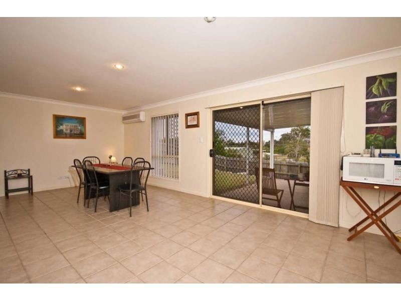 8 Aretha Lane, Narangba QLD 4504