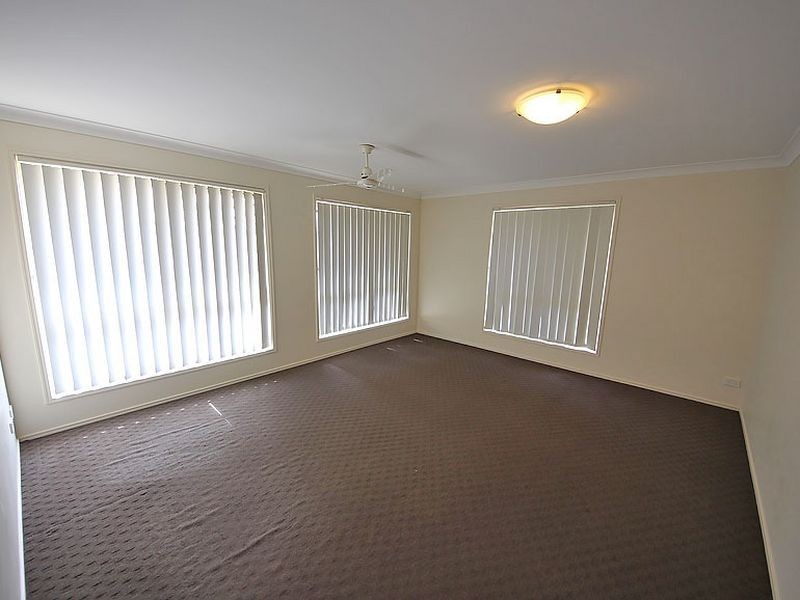 27 Lennon Boulevard, Narangba QLD 4504