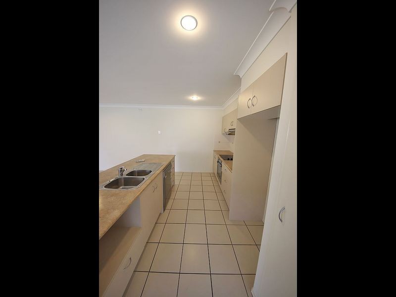 27 Lennon Boulevard, Narangba QLD 4504
