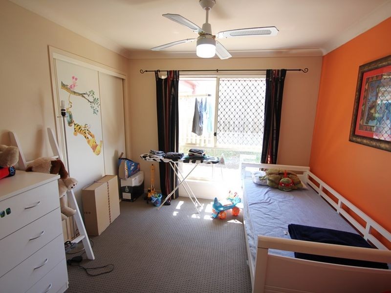 2 Ulysses Street, Kallangur QLD 4503