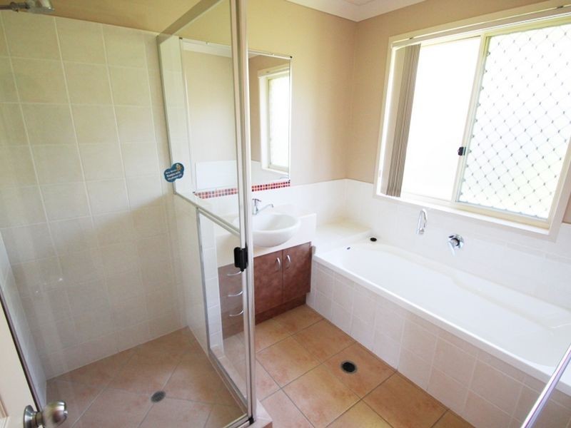 2 Ulysses Street, Kallangur QLD 4503