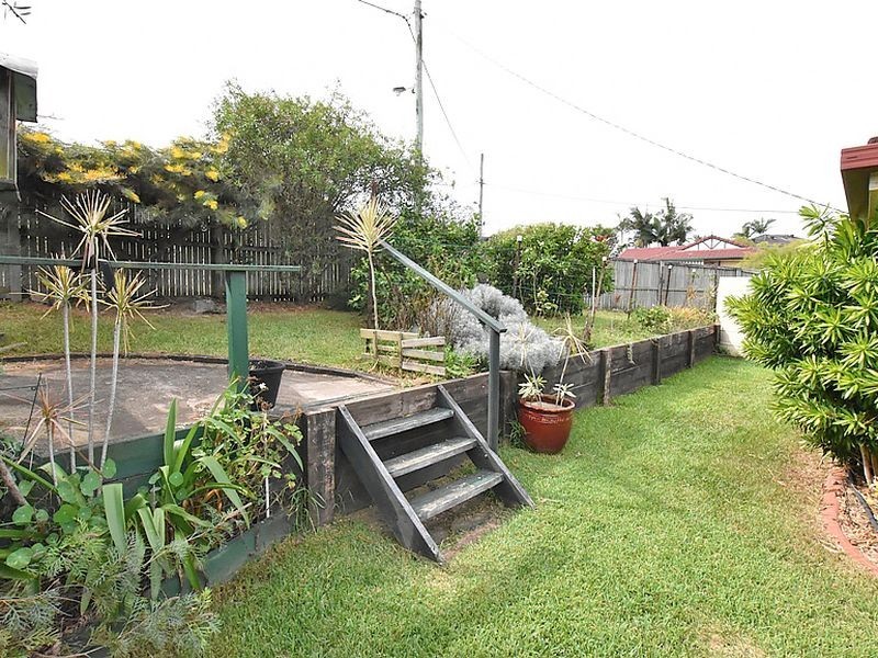 3 Brolga Ave, Kallangur QLD 4503