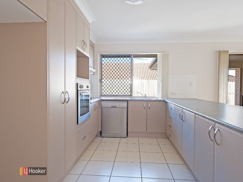 20 Menara Circuit, North Lakes QLD 4509