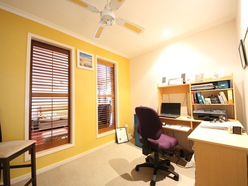 3 Monduran Court, Petrie QLD 4502