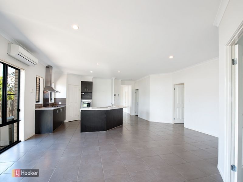 7 Planigale Crescent, North Lakes QLD 4509