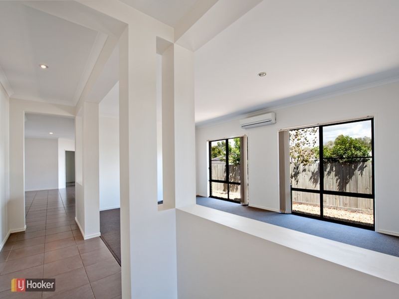 7 Planigale Crescent, North Lakes QLD 4509