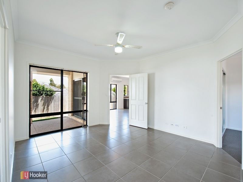 7 Planigale Crescent, North Lakes QLD 4509