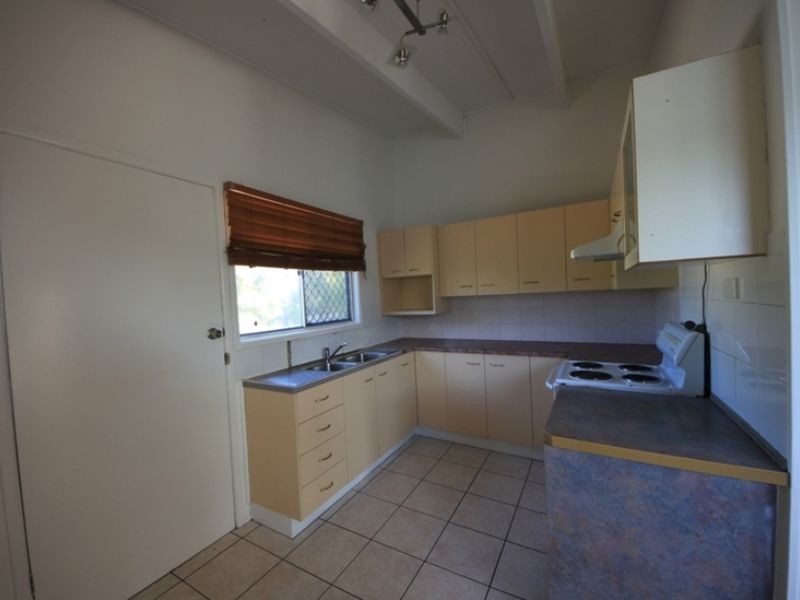 7 Garnet Avenue, Kallangur QLD 4503