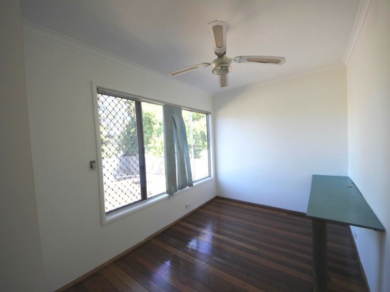 7 Garnet Avenue, Kallangur QLD 4503