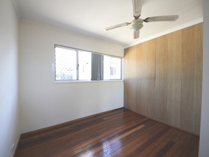 7 Garnet Avenue, Kallangur QLD 4503