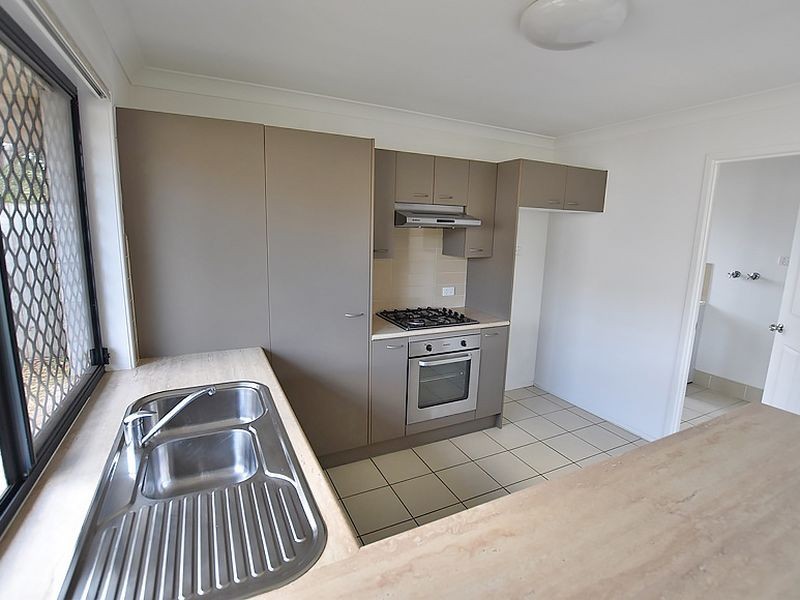 10 Diamond Avenue, Kallangur QLD 4503