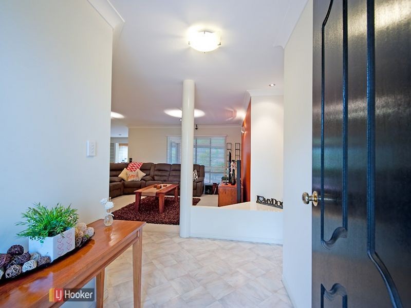 4 Crawford Street, North Lakes QLD 4509
