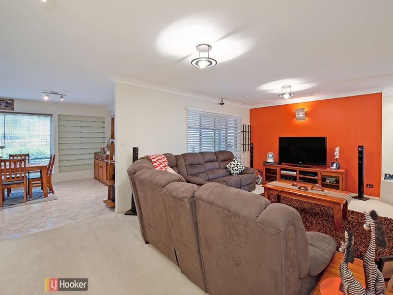 4 Crawford Street, North Lakes QLD 4509