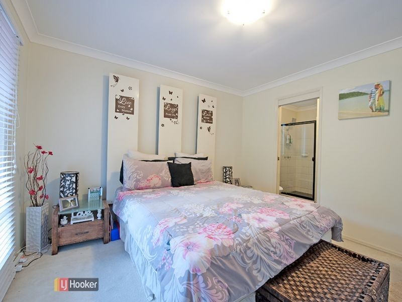 4 Crawford Street, North Lakes QLD 4509