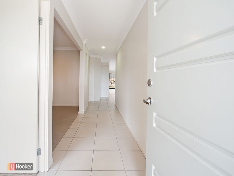 7 Nina Crescent, North Lakes QLD 4509