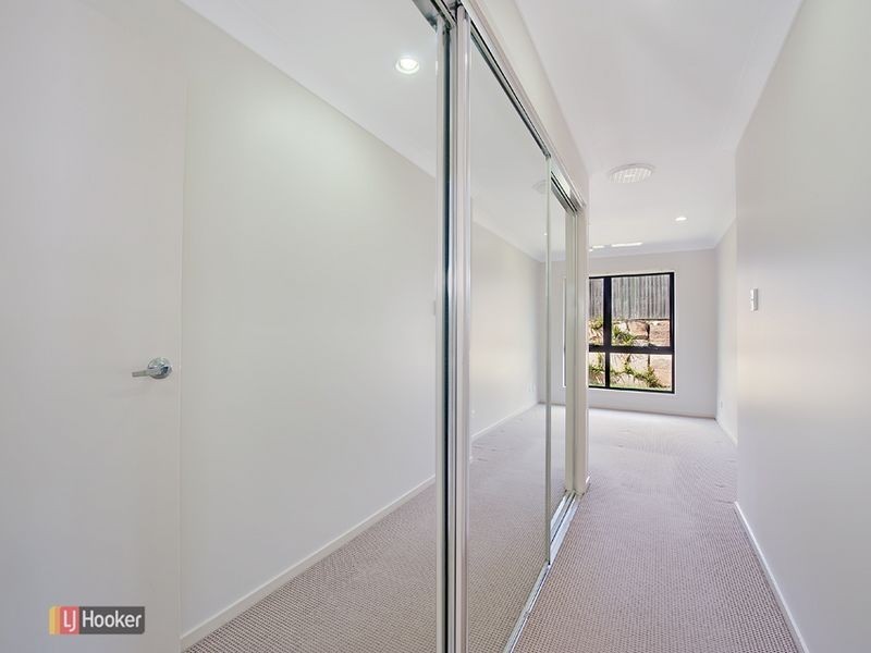 7 Nina Crescent, North Lakes QLD 4509