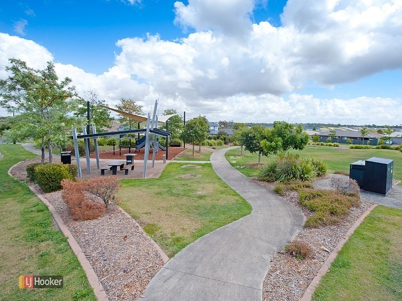 7 Nina Crescent, North Lakes QLD 4509