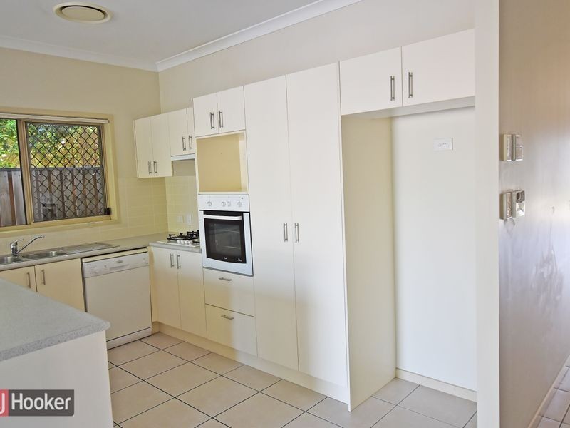 5 Kurrajong Circuit, North Lakes QLD 4509