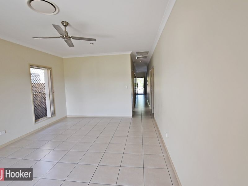 5 Kurrajong Circuit, North Lakes QLD 4509