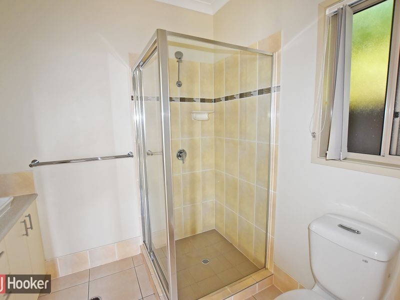 5 Kurrajong Circuit, North Lakes QLD 4509