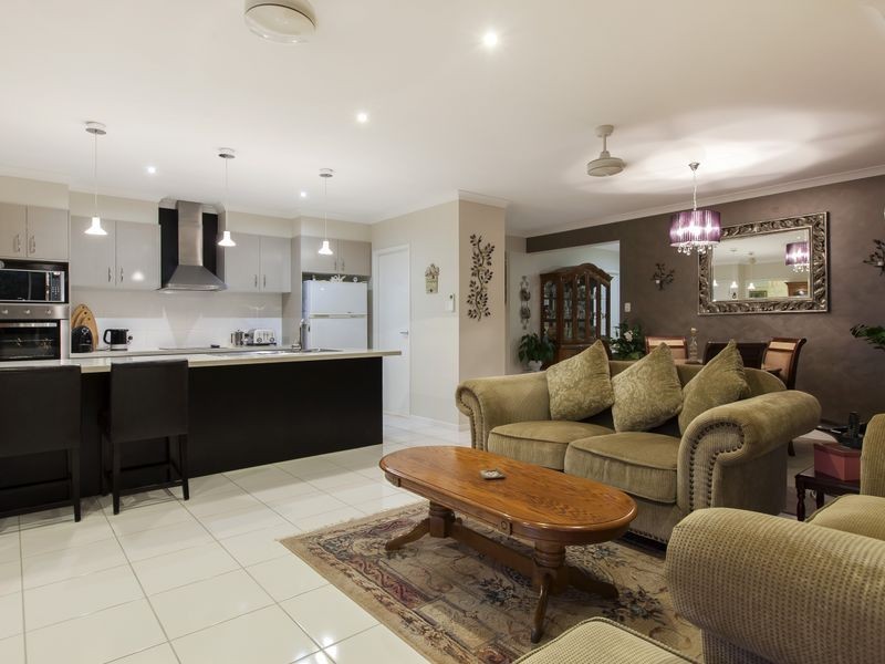 28 Magnetic Terrace, North Lakes QLD 4509