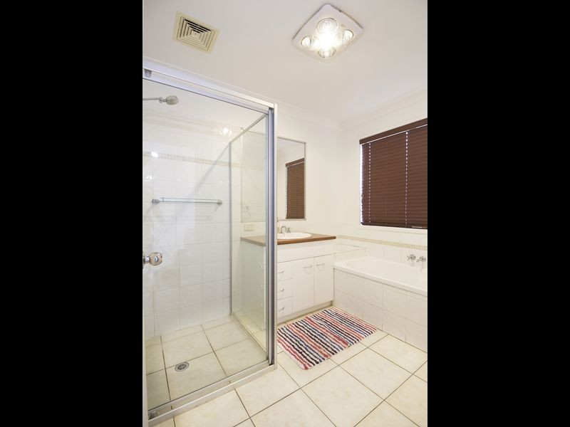 4 Copper Crescent, Griffin QLD 4503