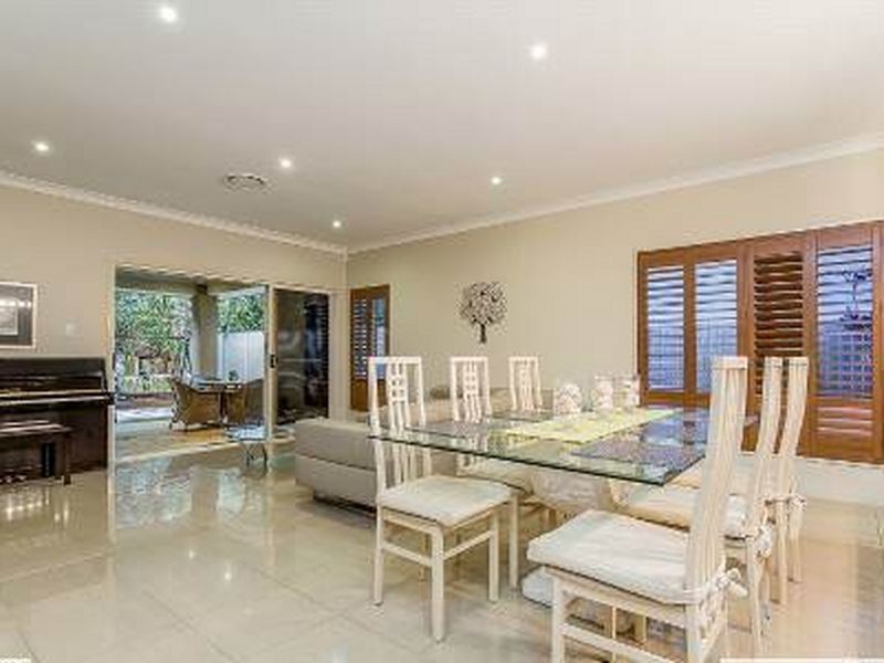 40 Forrestal Circuit, North Lakes QLD 4509