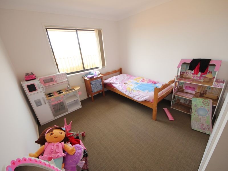 17 Madison Avenue, North Lakes QLD 4509