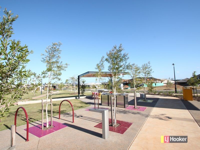 17 Madison Avenue, North Lakes QLD 4509