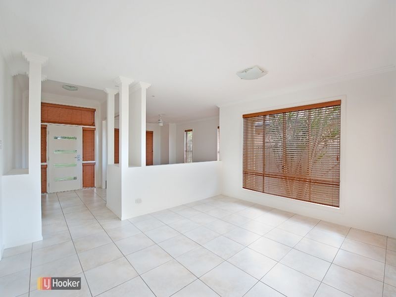 7 Riberry Court, North Lakes QLD 4509