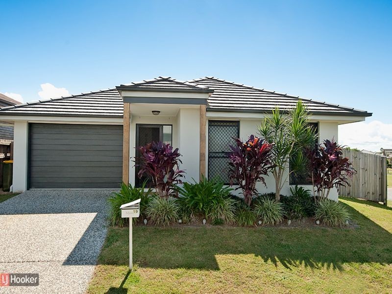 19 Portmarnock Street, North Lakes QLD 4509