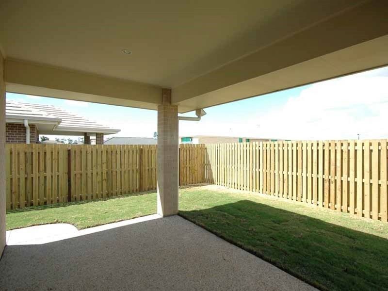 11 Astley Parade, North Lakes QLD 4509