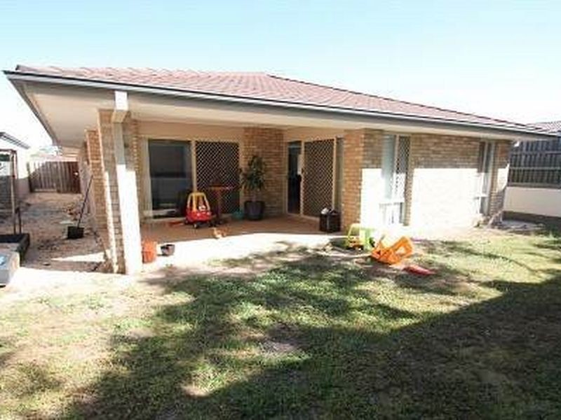 10 Acacia Crescent, Kallangur QLD 4503