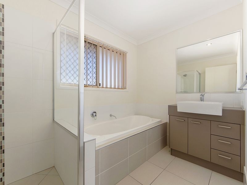 3 Dunes Crescent, North Lakes QLD 4509