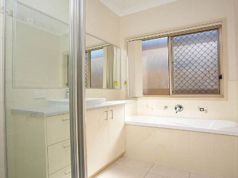 5 Kurrajong Circuit, North Lakes QLD 4509