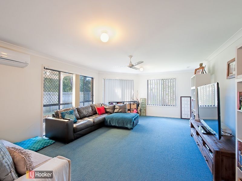 12 Heathcote Avenue, North Lakes QLD 4509