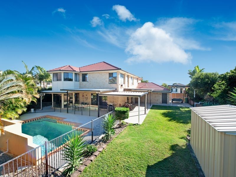 4 Chilton Crescent, North Lakes QLD 4509