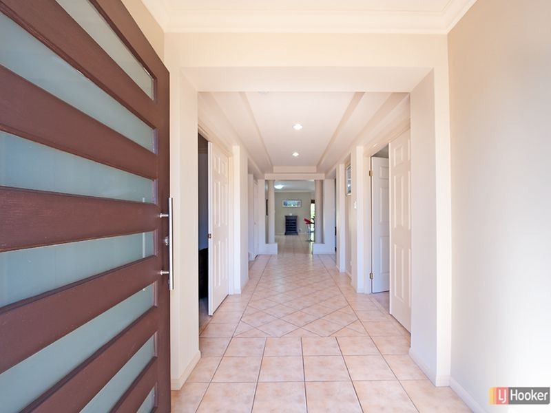 4 Chilton Crescent, North Lakes QLD 4509