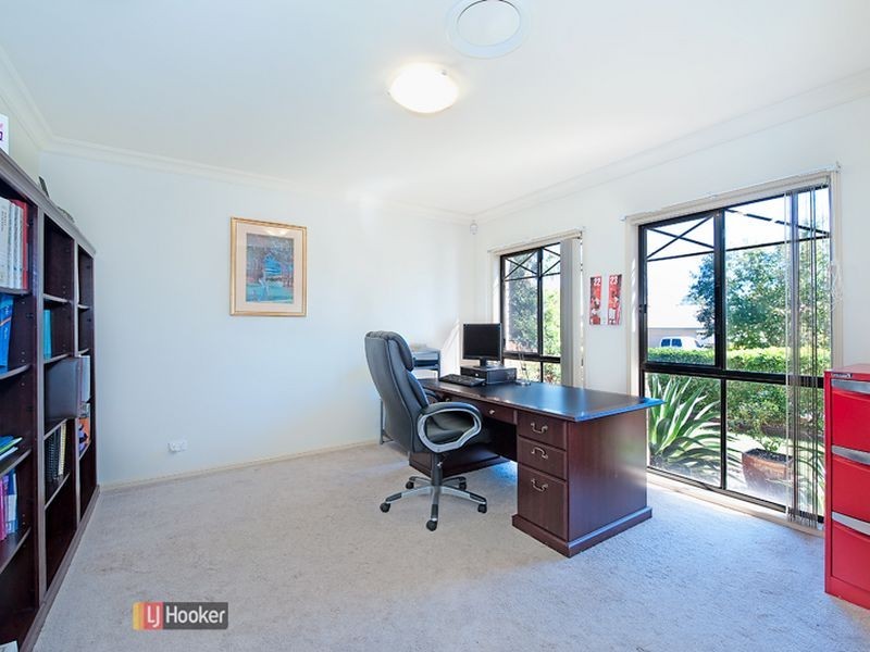 4 Chilton Crescent, North Lakes QLD 4509