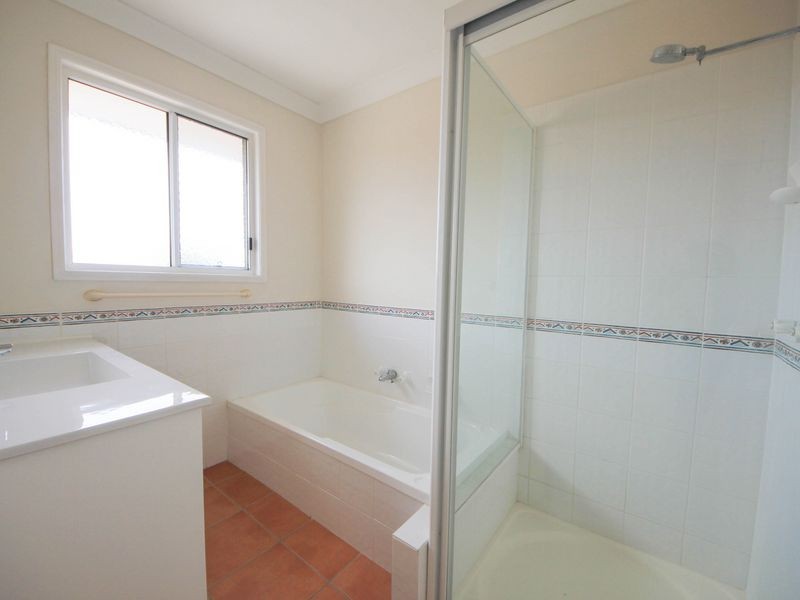 10 Southerden Drive, North Lakes QLD 4509