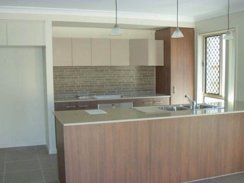 29 Dickson Crescent, North Lakes QLD 4509