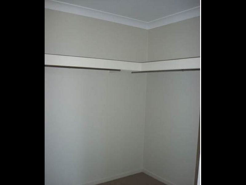 29 Dickson Crescent, North Lakes QLD 4509