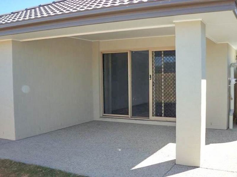 29 Dickson Crescent, North Lakes QLD 4509