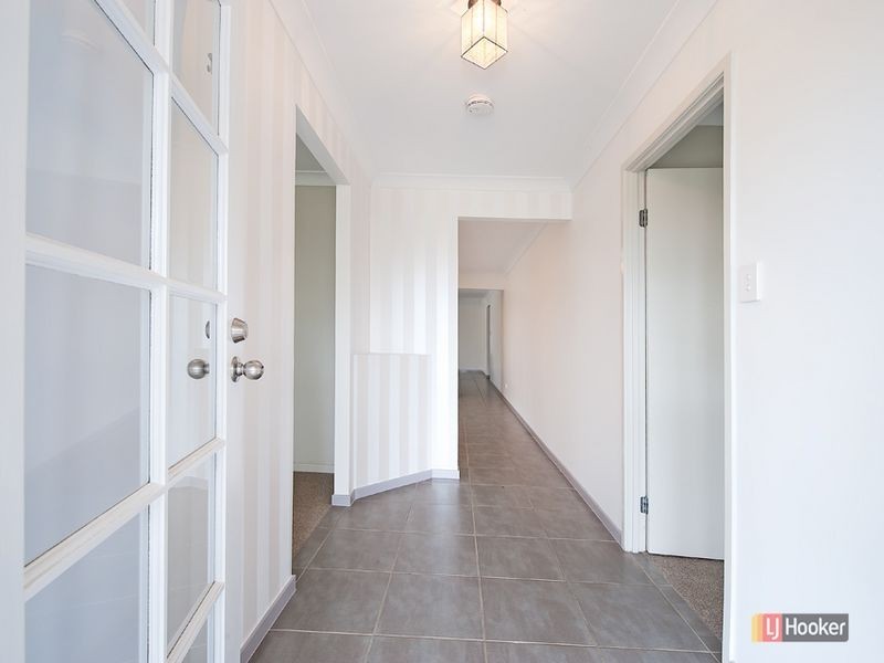 27 Sears Parade, North Lakes QLD 4509