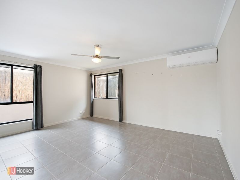 27 Sears Parade, North Lakes QLD 4509
